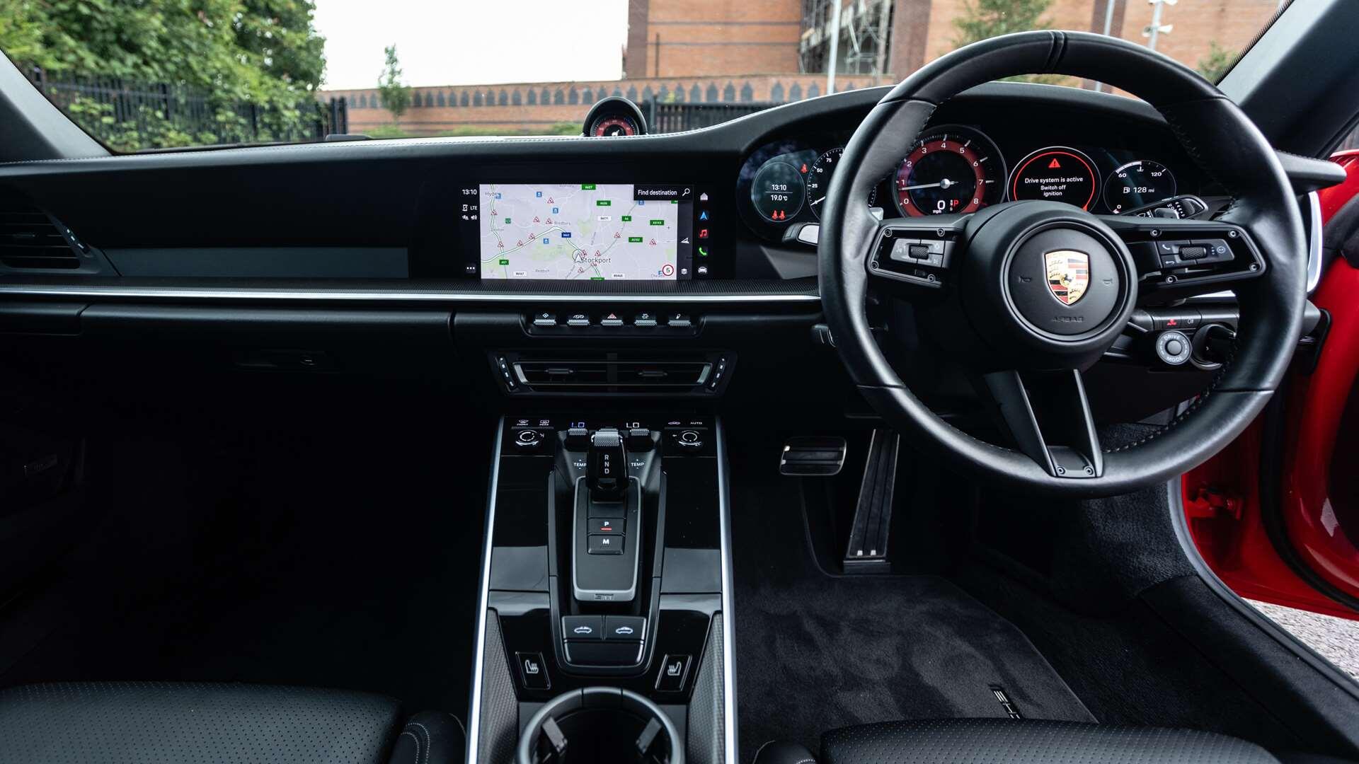 Porsche 911 view 13