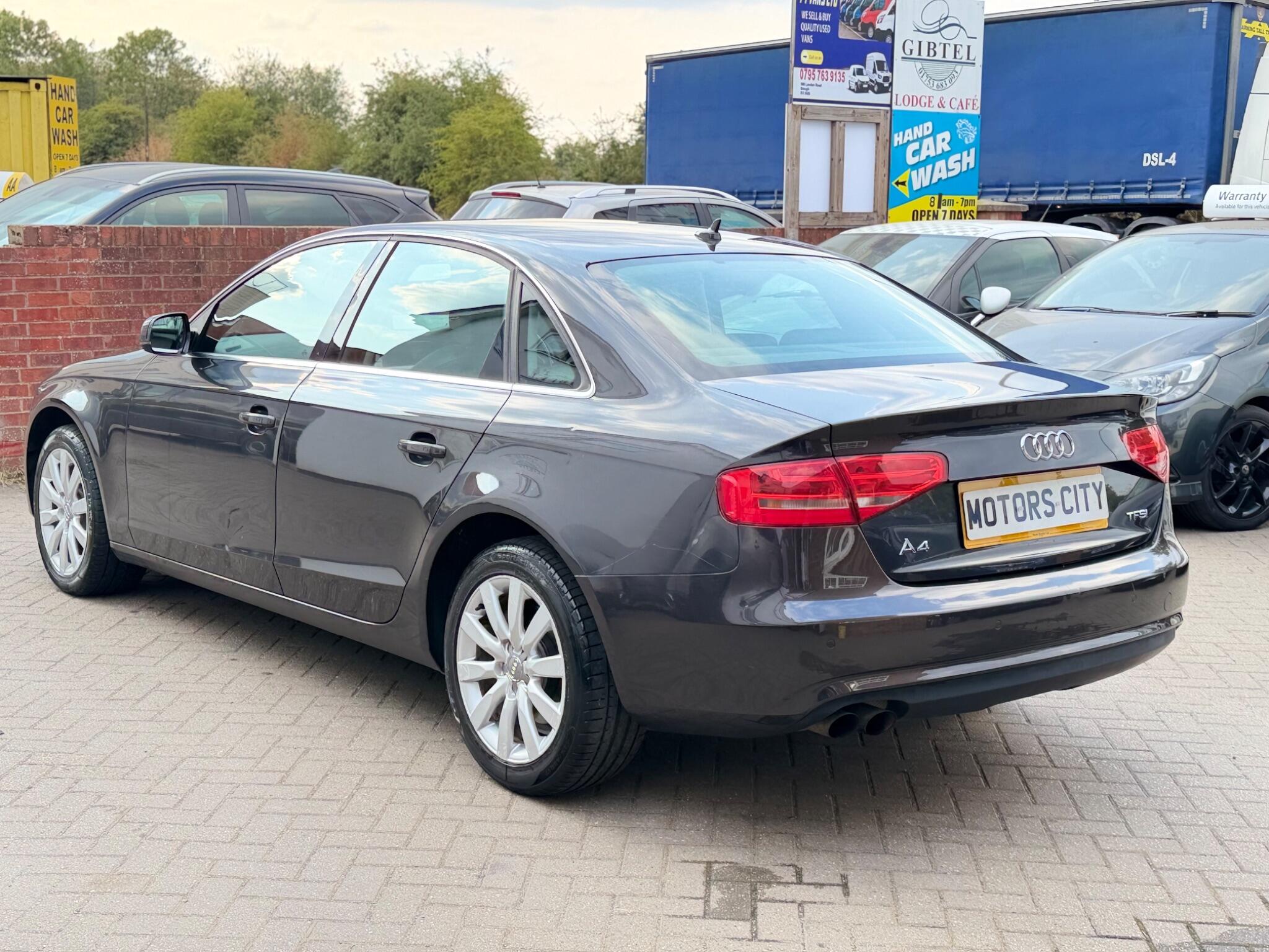 Audi A4 view 5