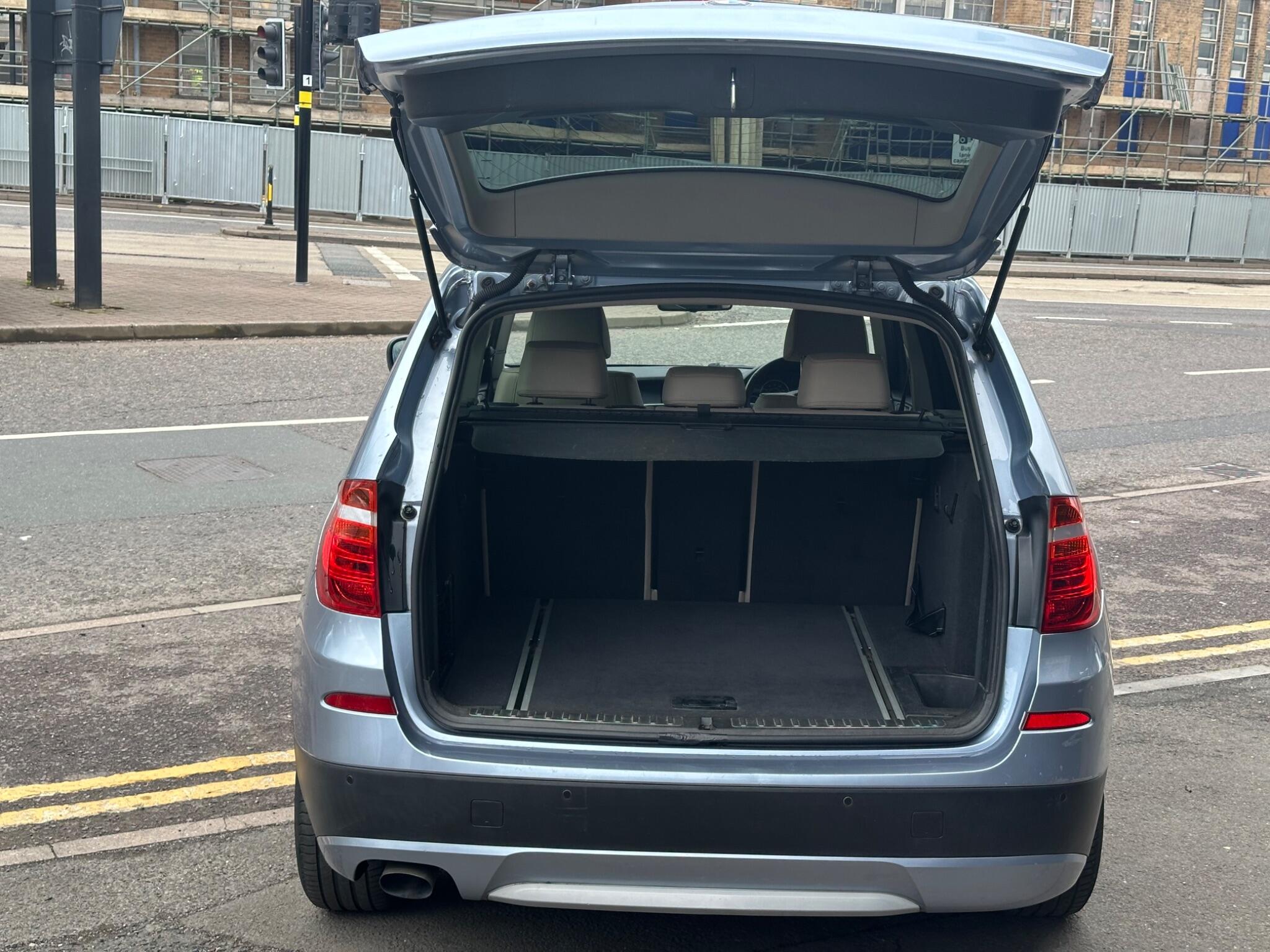 BMW X3 view 15