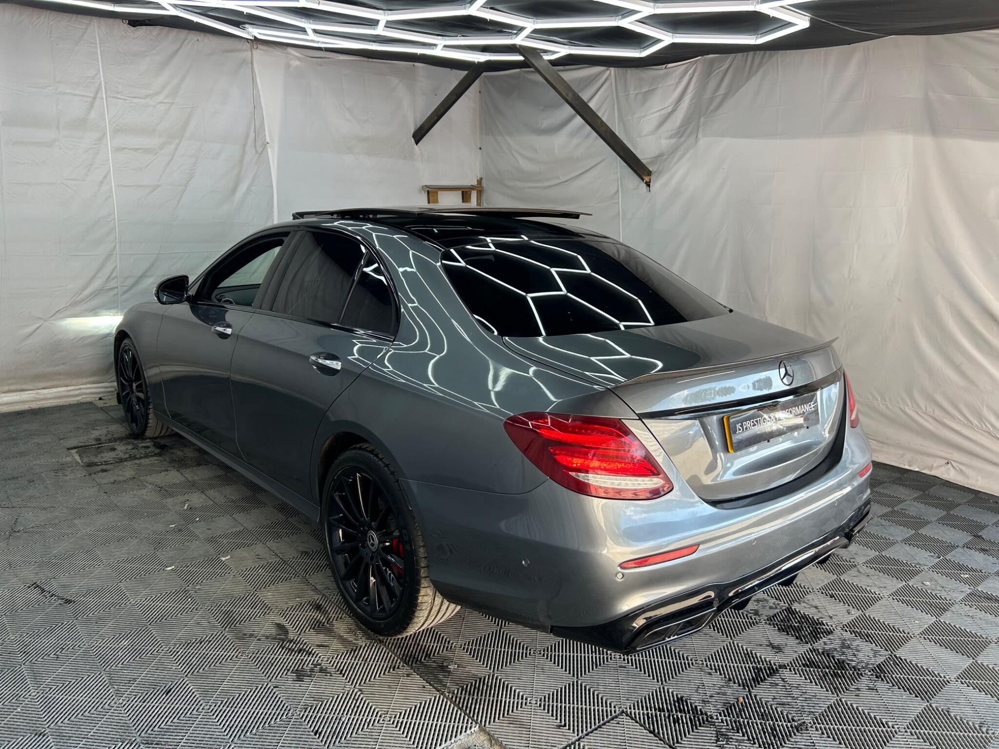 Mercedes-Benz E Class view 56