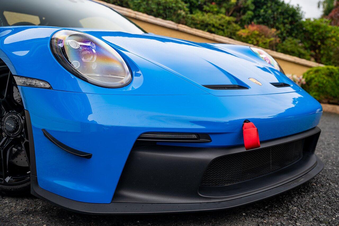 Porsche 911 view 29