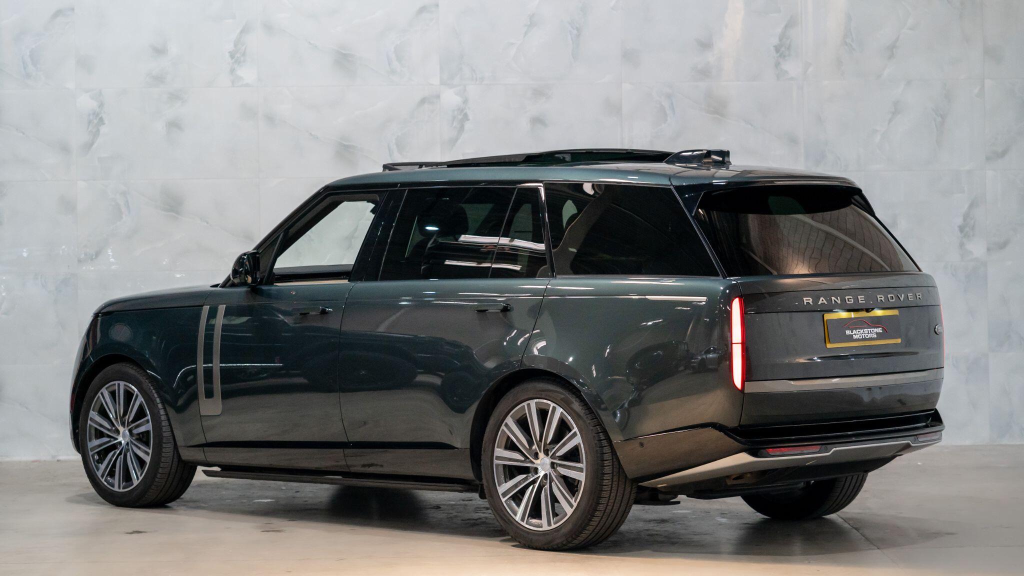 Land Rover Range Rover view 5