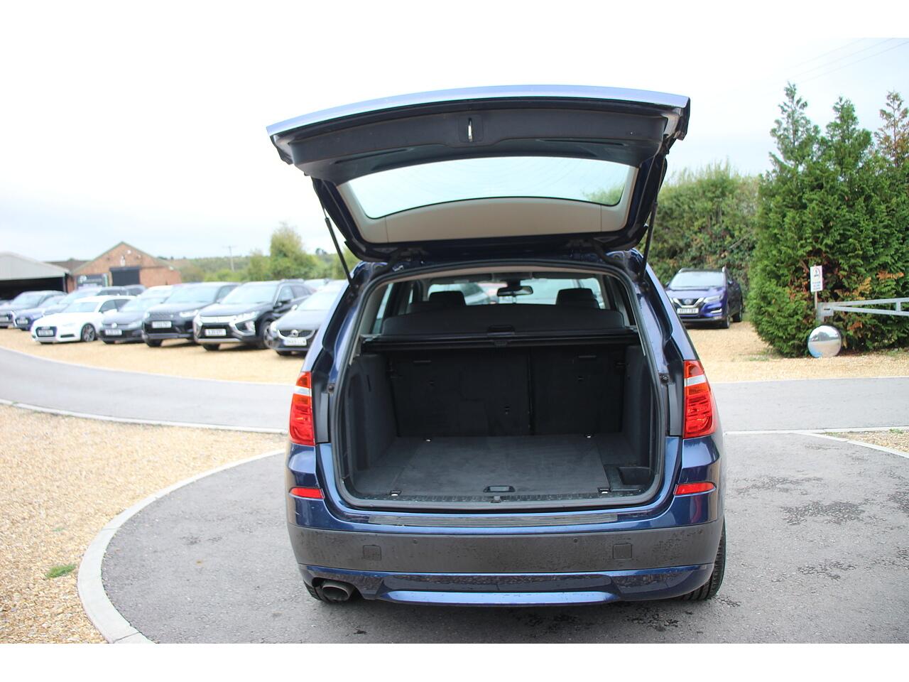 BMW X3 view 19