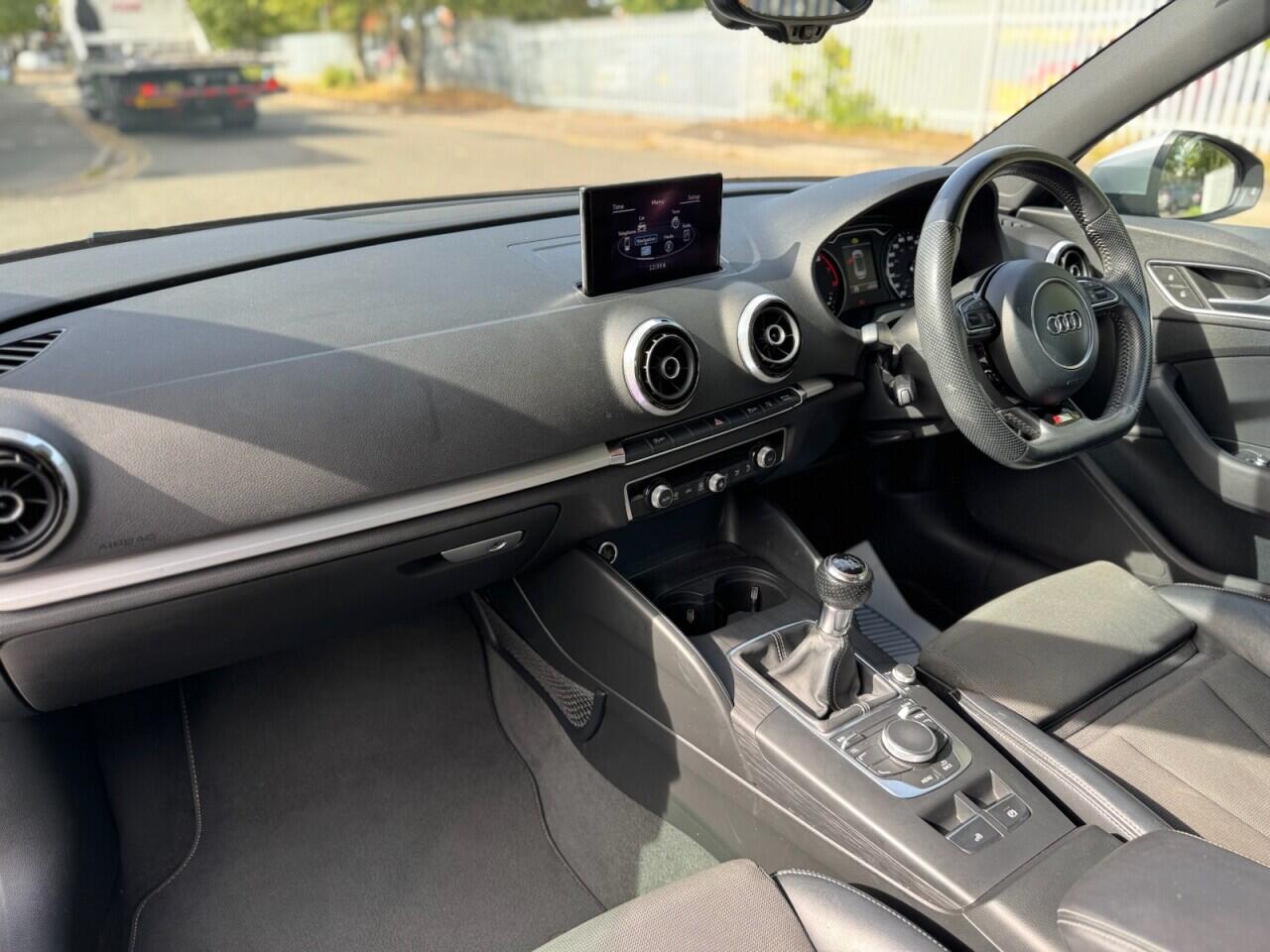 Audi A3 view 32