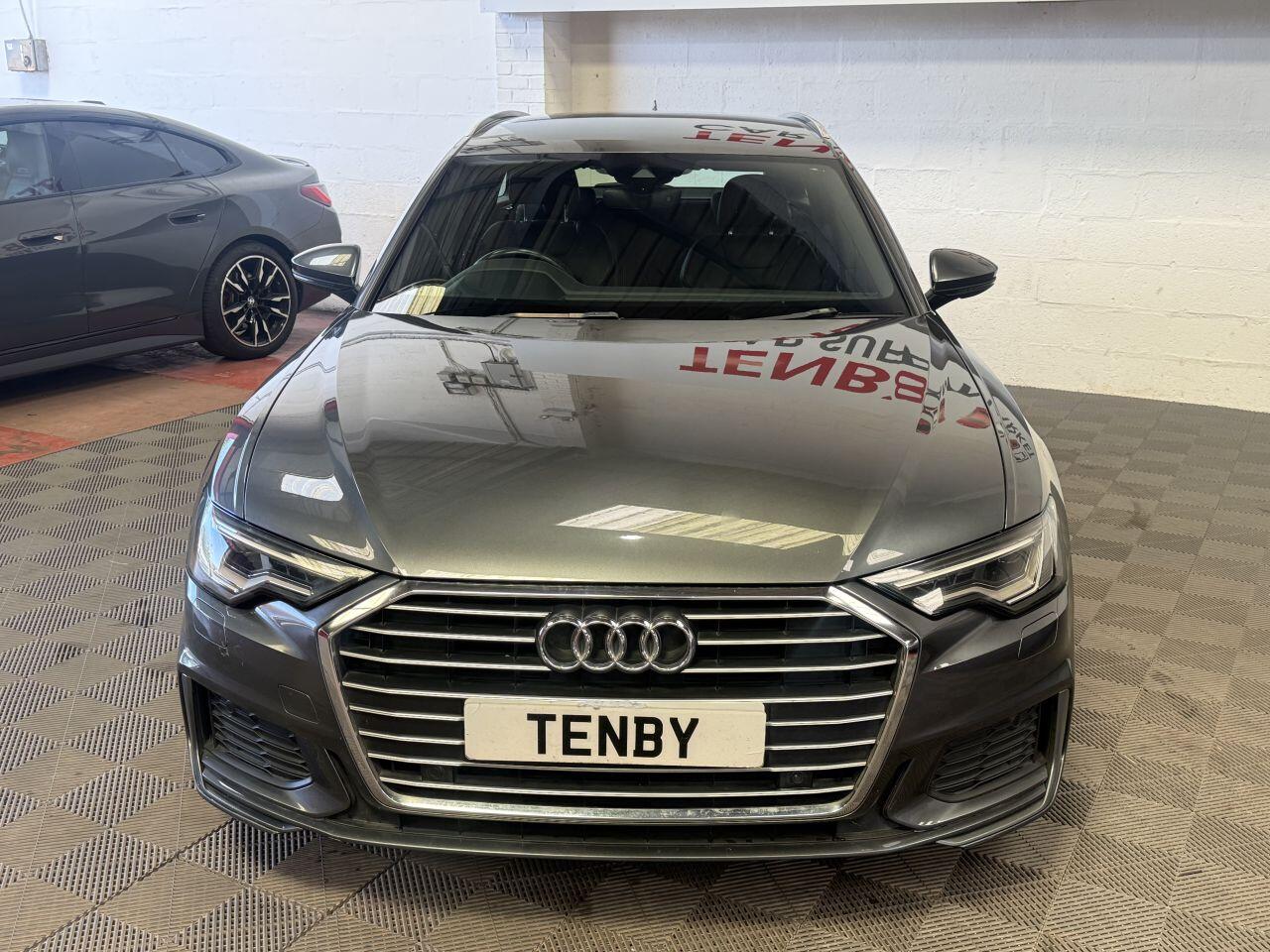 Audi A6 Avant view 4