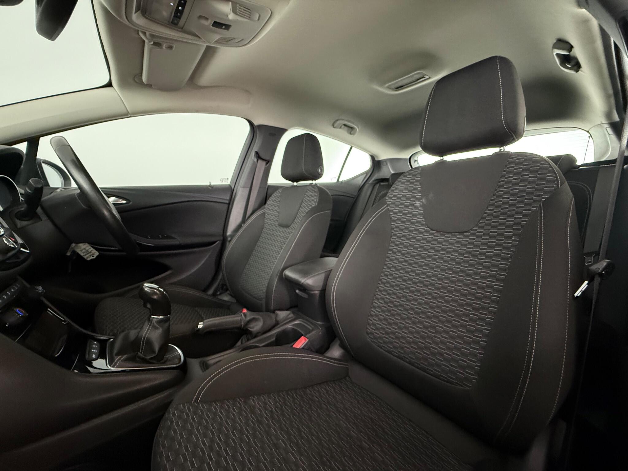 Vauxhall Astra view 28