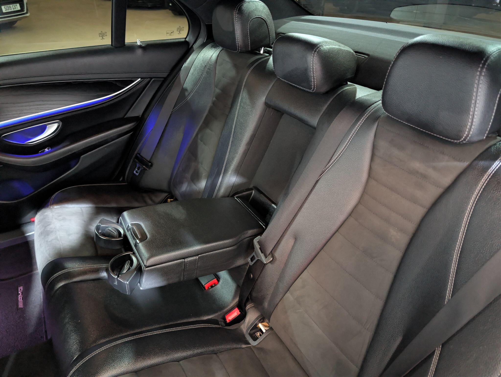 Mercedes-Benz E Class view 21