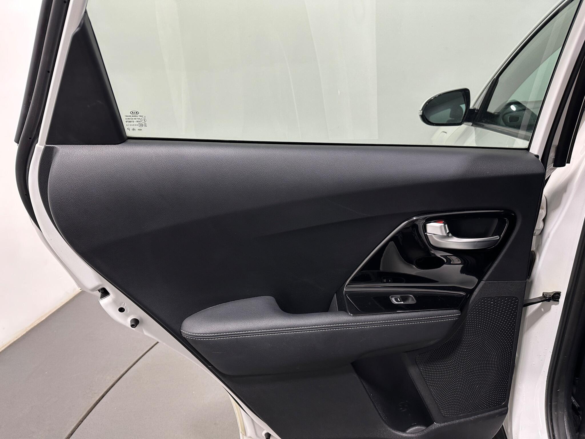 Kia Niro view 40