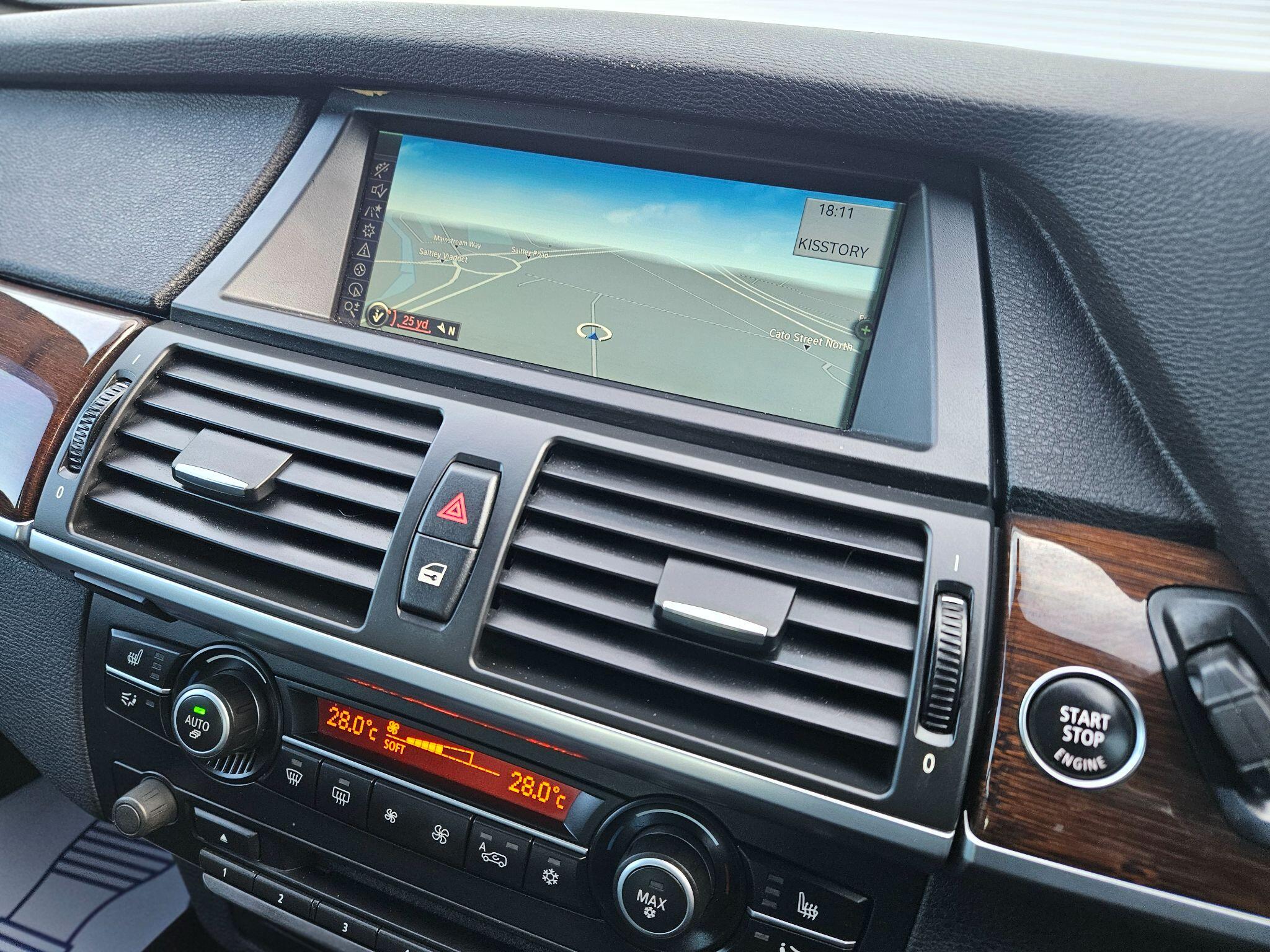 BMW X6 view 17