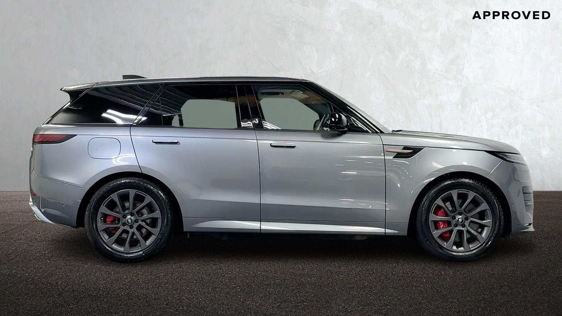 Land Rover Range Rover Sport view 5
