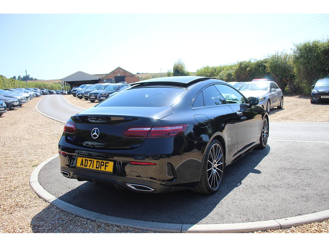 Mercedes-Benz E Class view 11