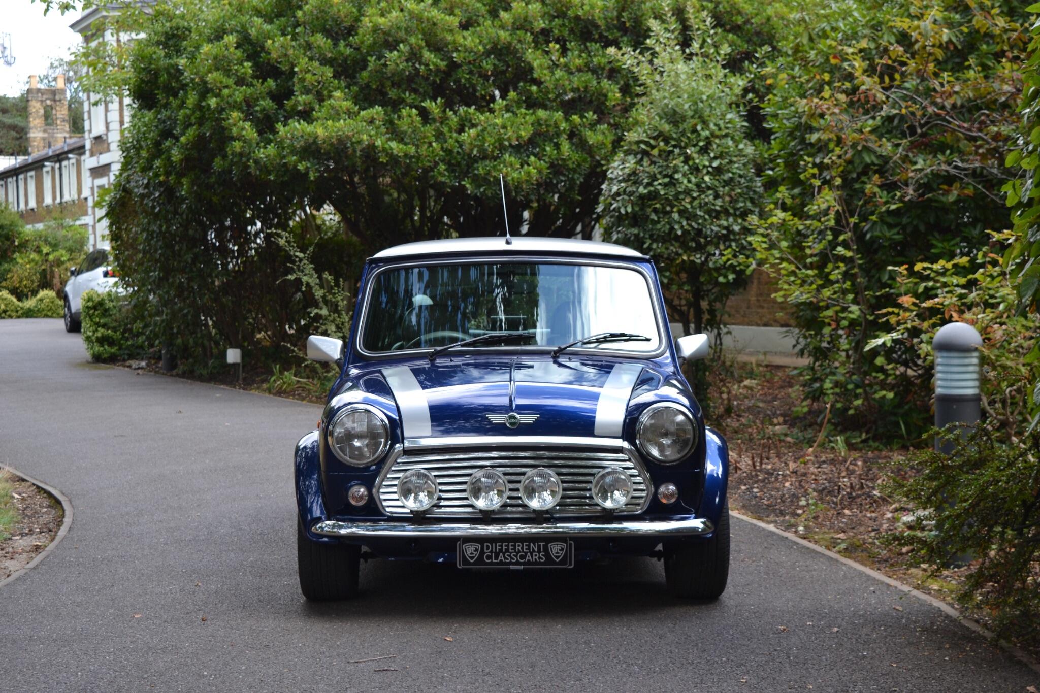 Rover Mini view 7