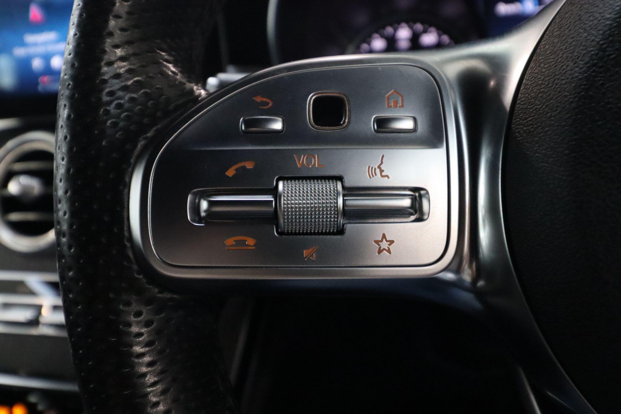 Mercedes-Benz GLC view 40