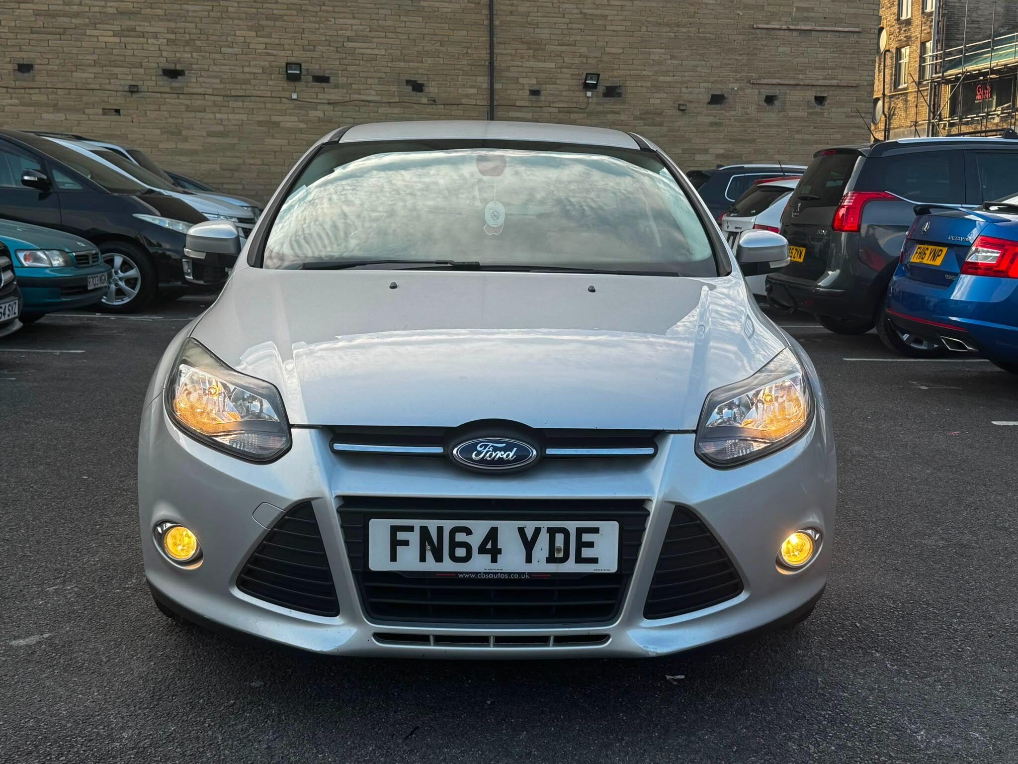 Ford Focus view 8