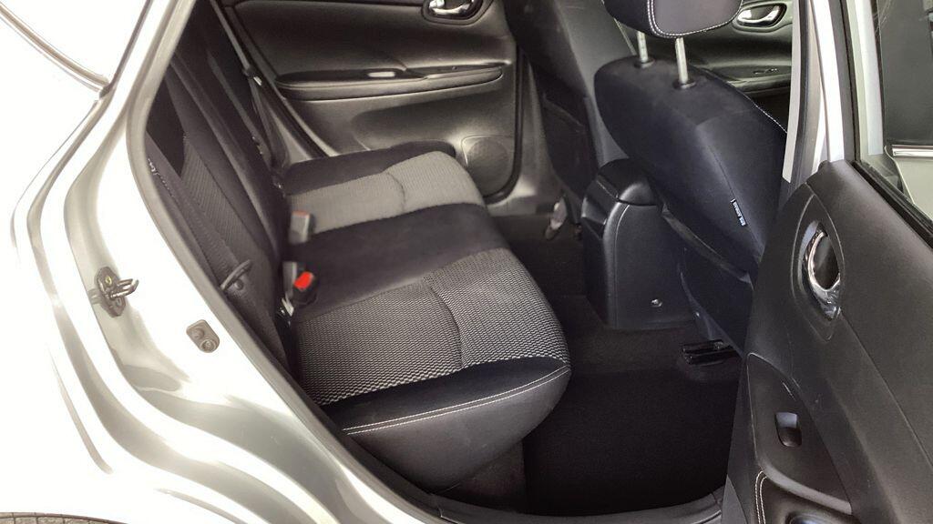 Nissan Pulsar view 13