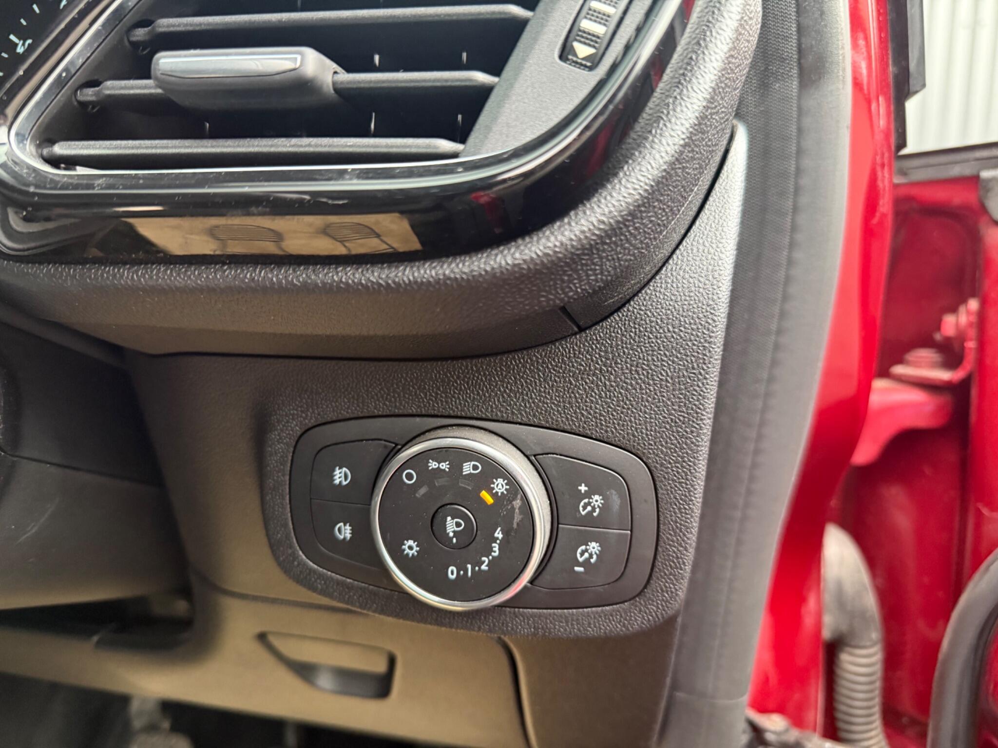 Ford Fiesta view 14