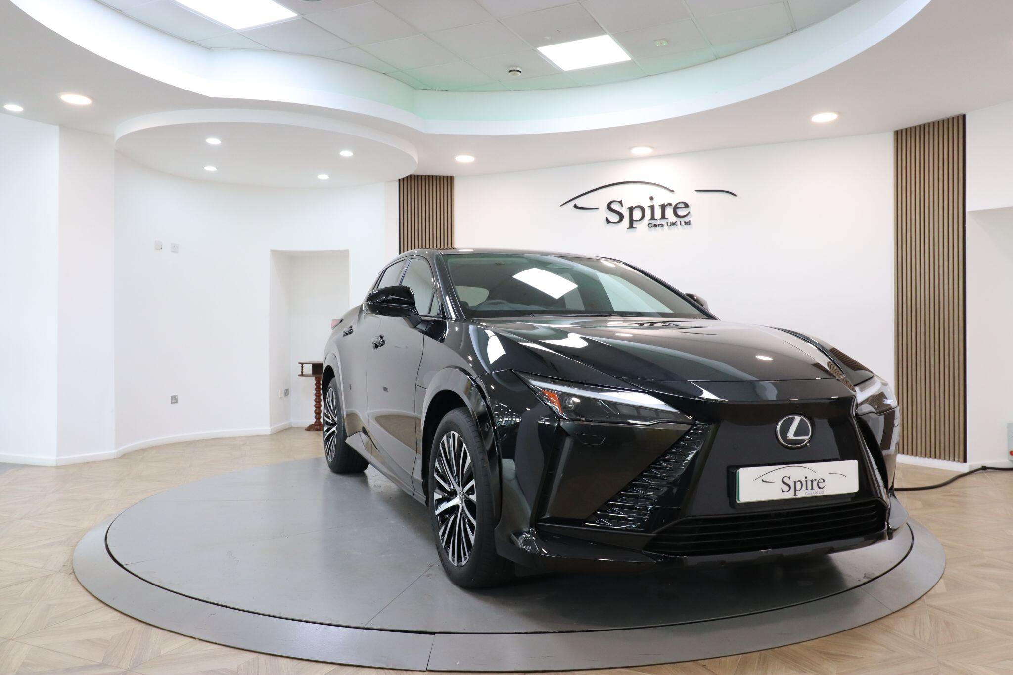 Lexus RZ view 3