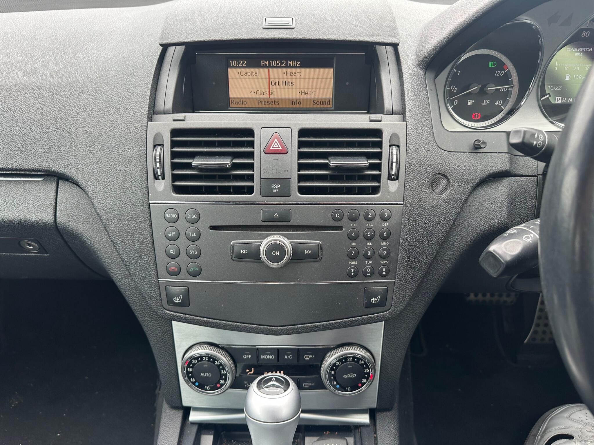 Mercedes-Benz C Class view 14