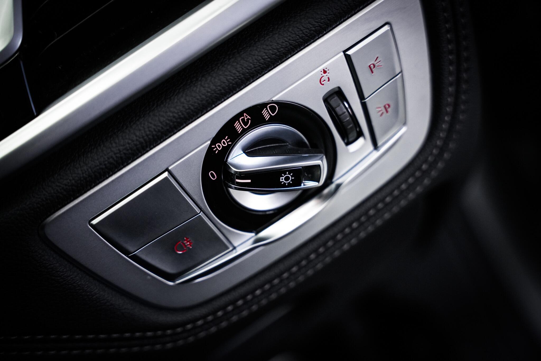 BMW 7 Series view 55