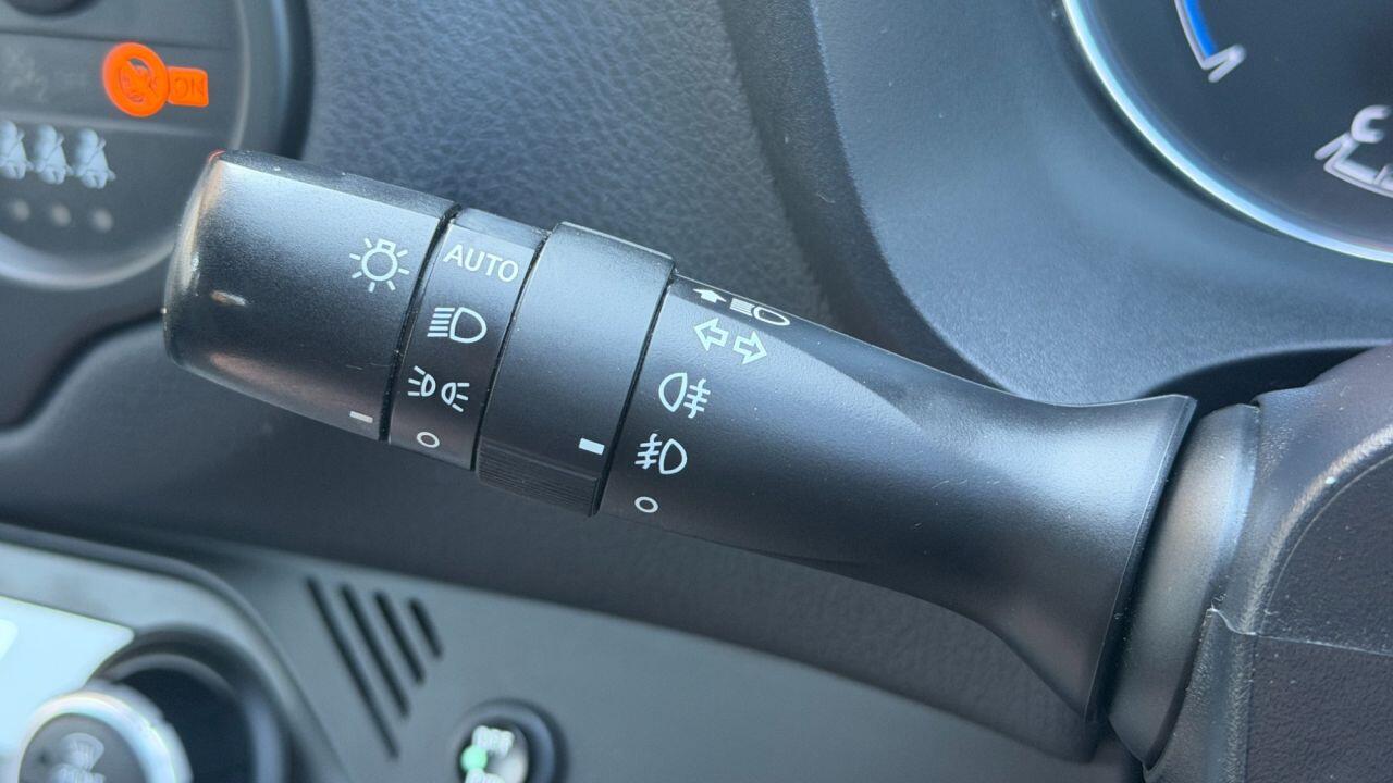 Toyota Yaris view 19