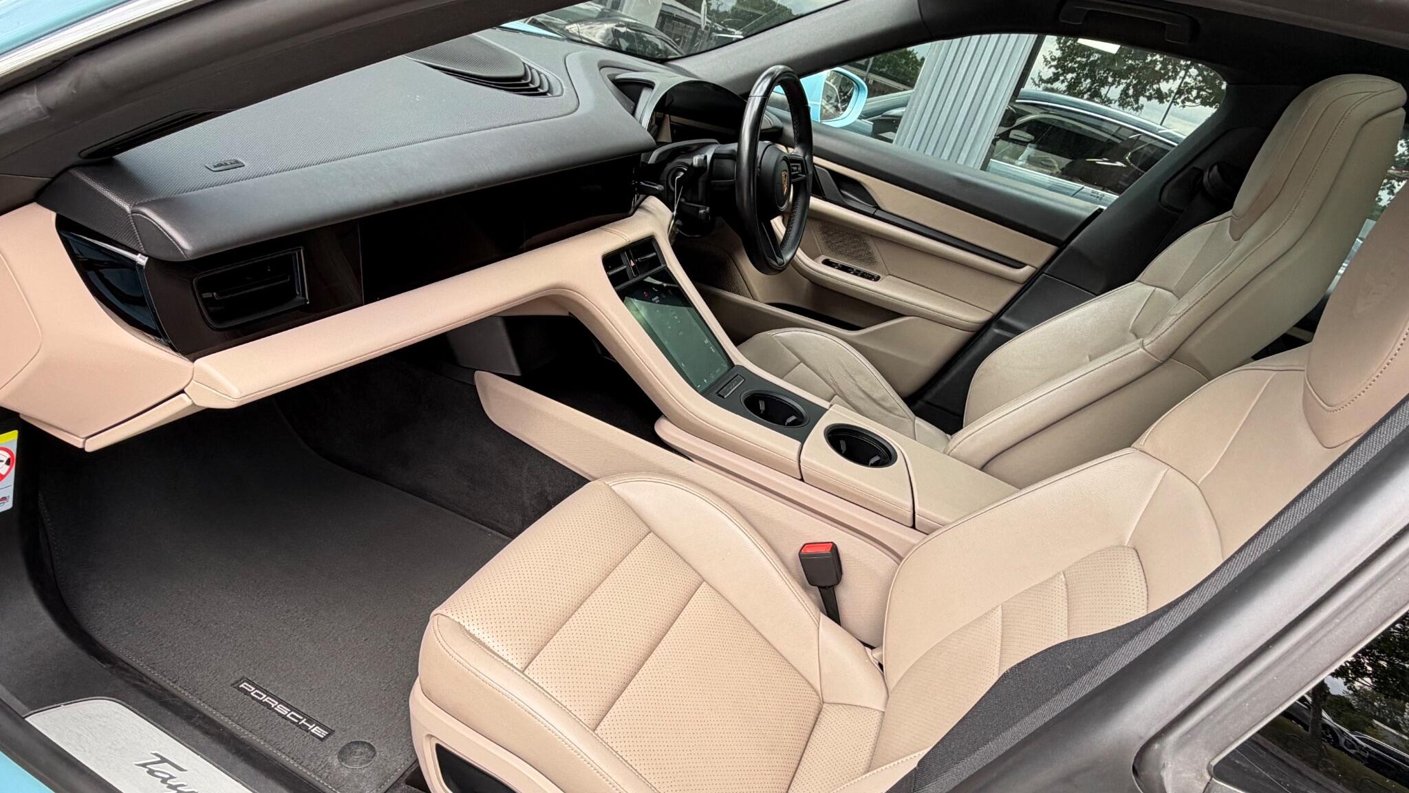 Porsche Taycan view 12