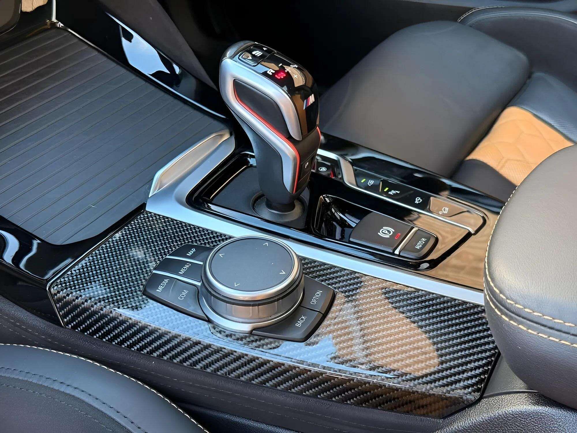 BMW X4 M view 34