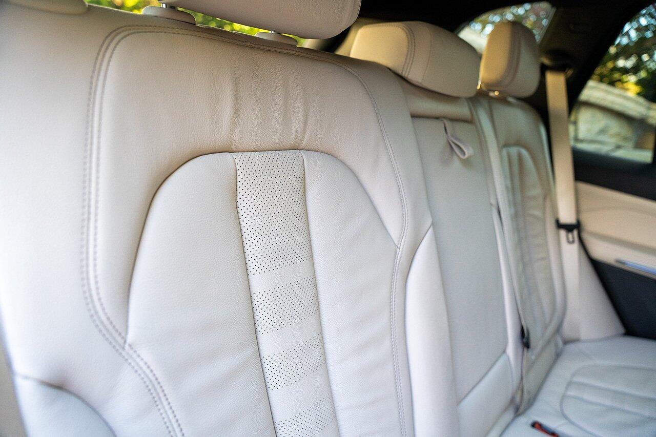 BMW X5 view 58