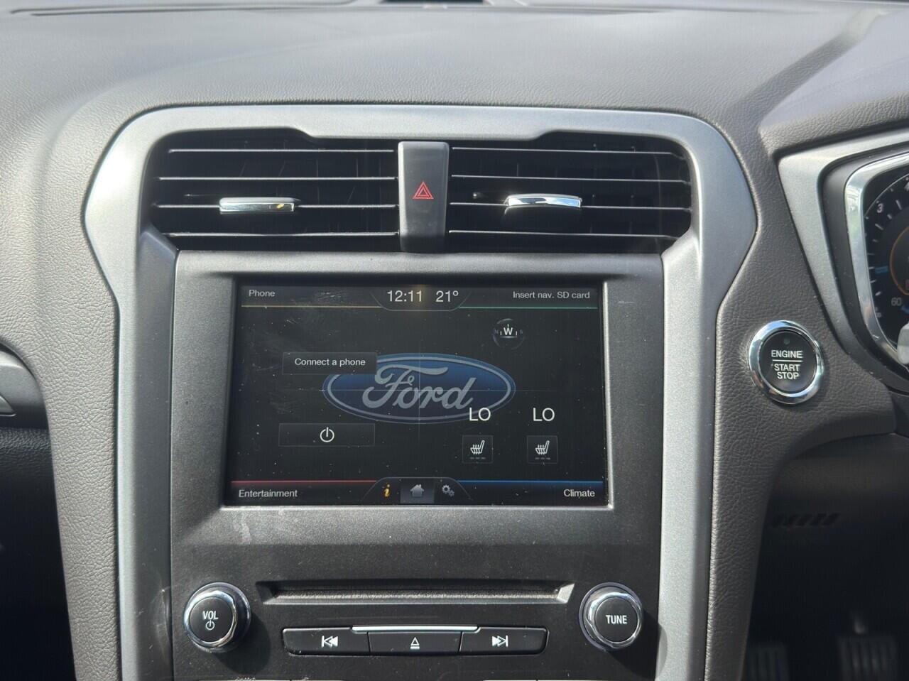 Ford Mondeo view 15
