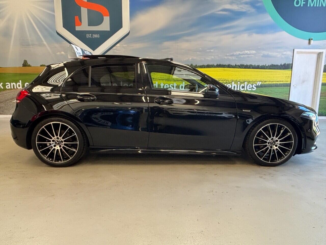 Mercedes-Benz A-Class view 4