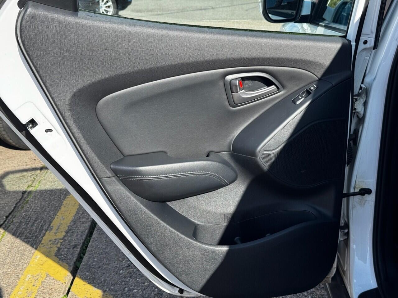 Hyundai ix35 view 30