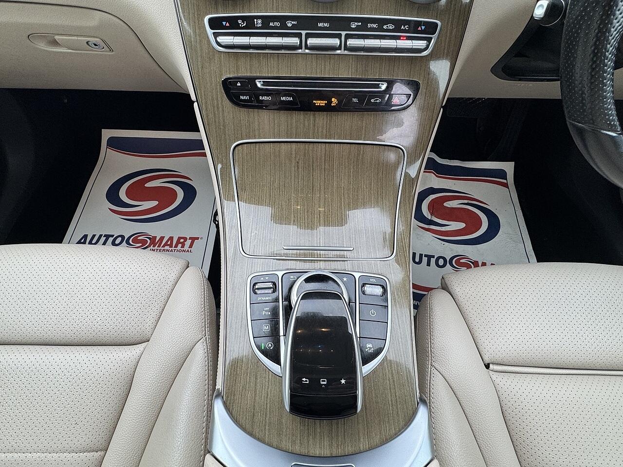 Mercedes-Benz GLC view 10