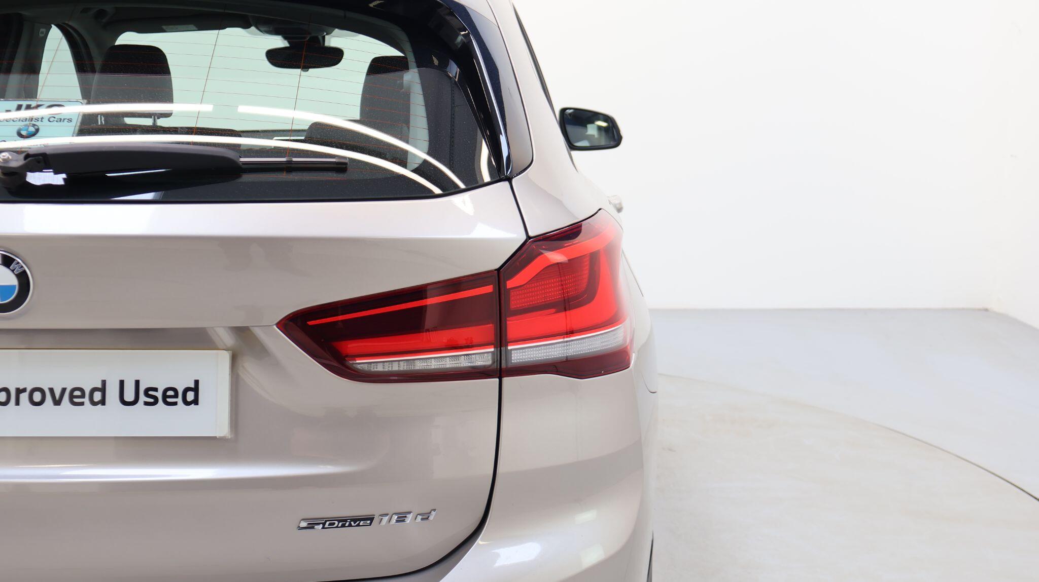 2022 BMW X1 thumbnail 4