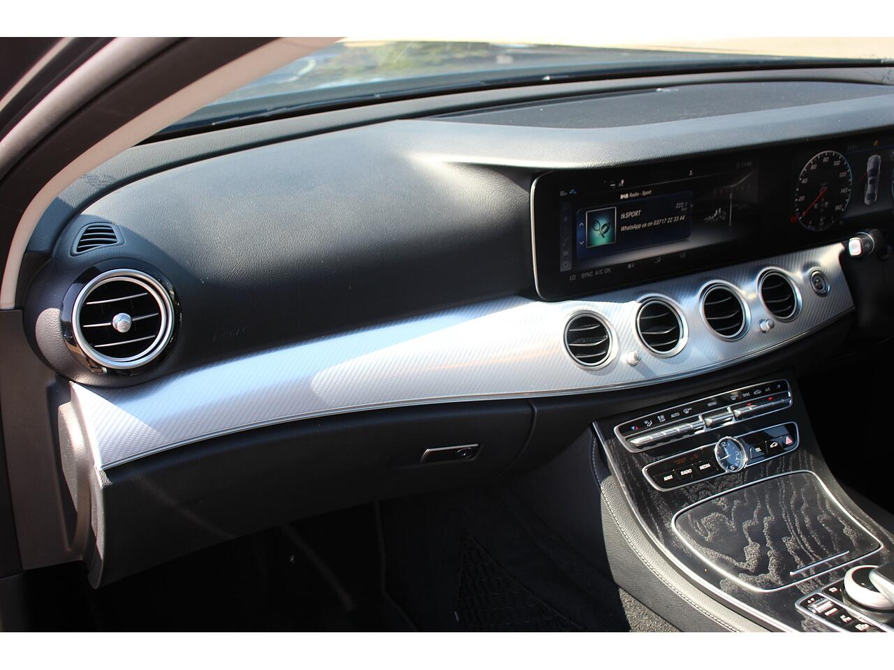 Mercedes-Benz E Class view 14