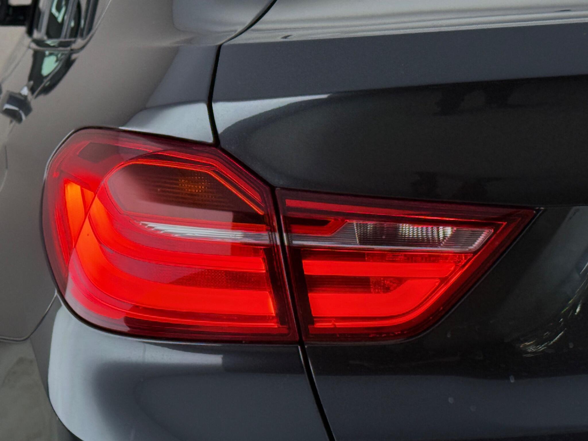 BMW X4 view 6