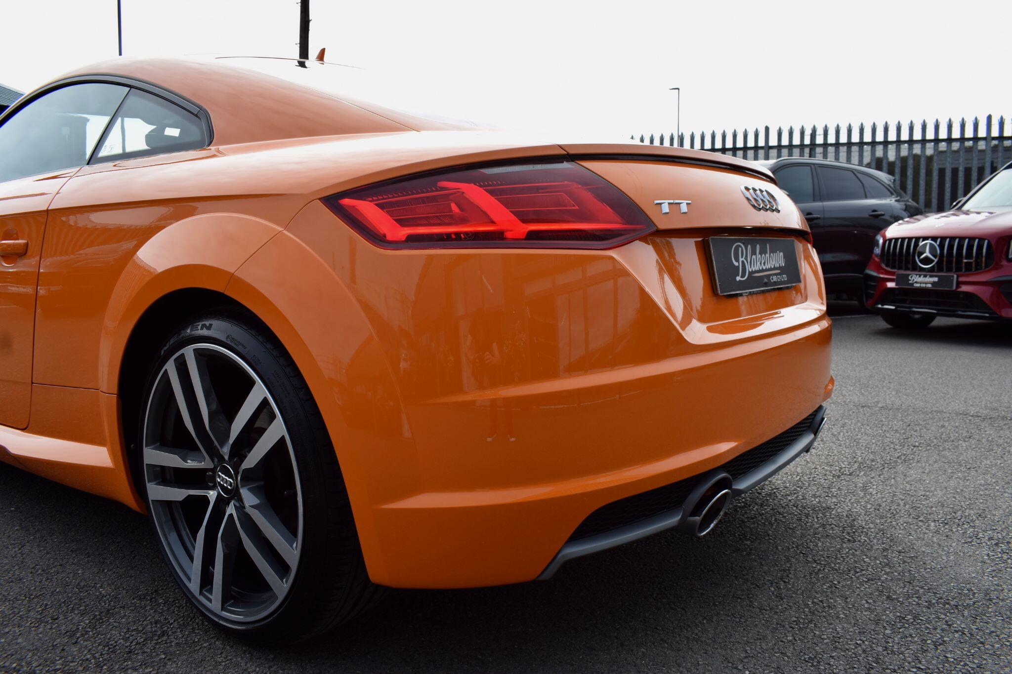 Audi TT view 34