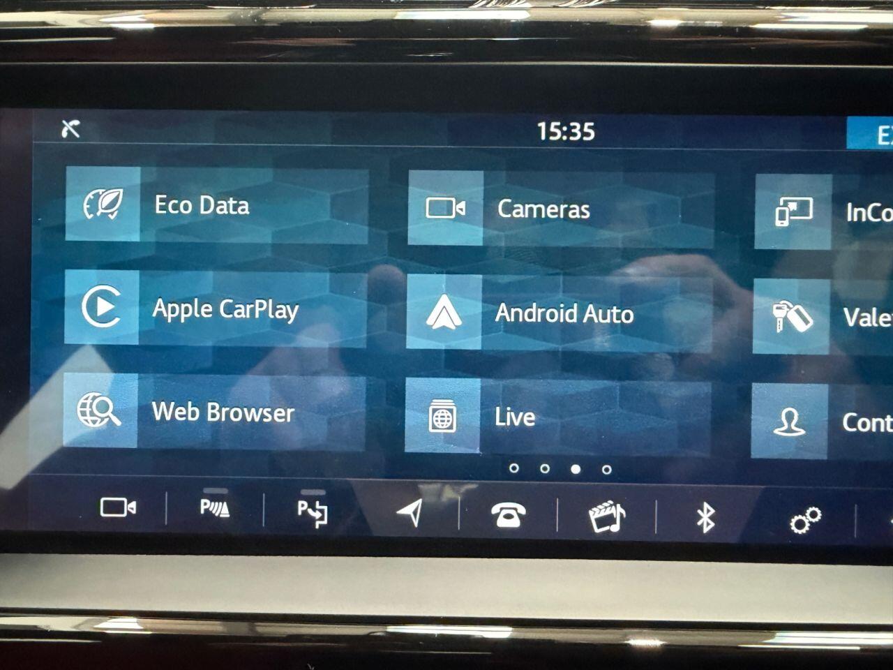 Jaguar Xe view 42