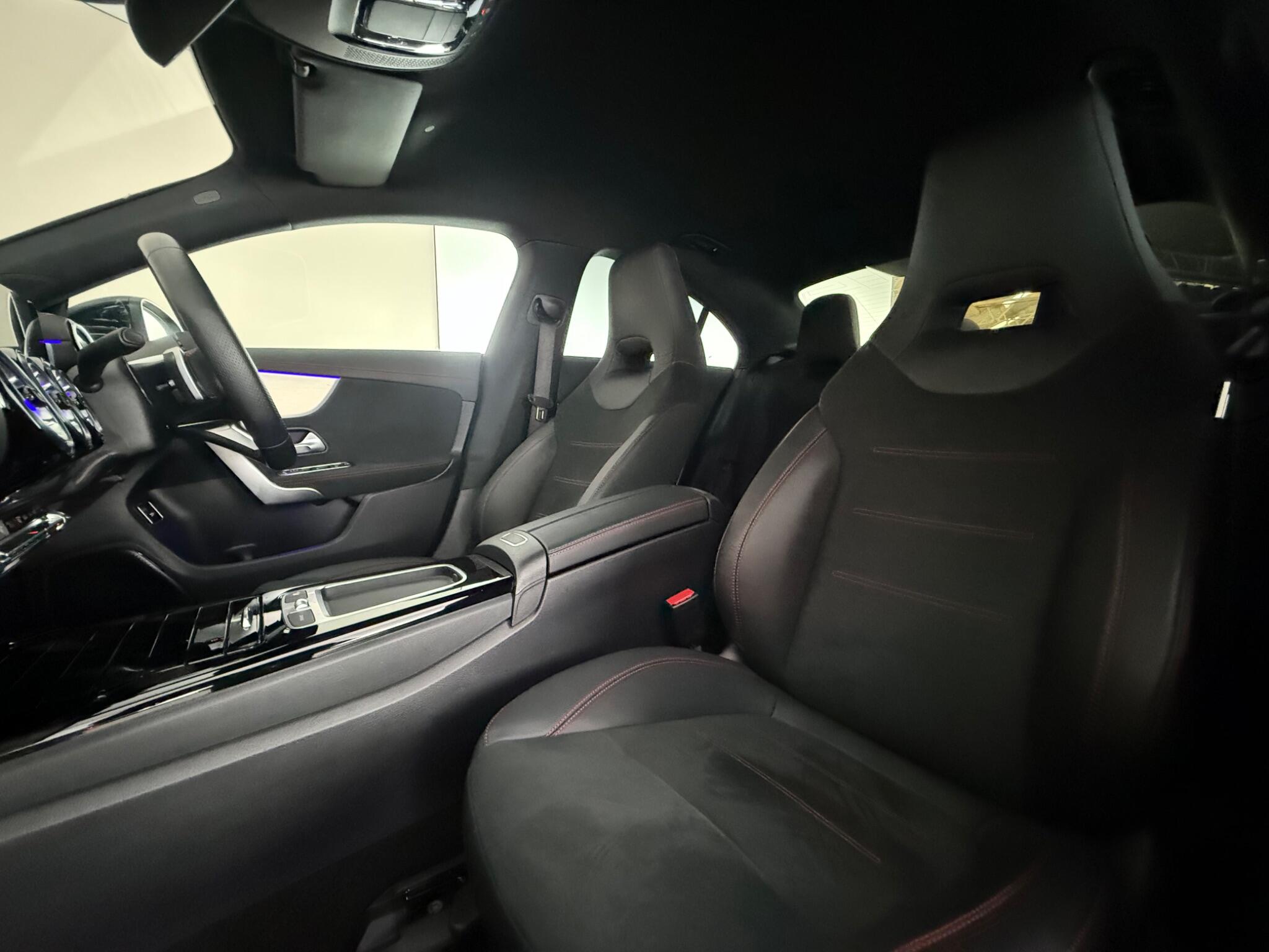 Mercedes-Benz Cla view 36