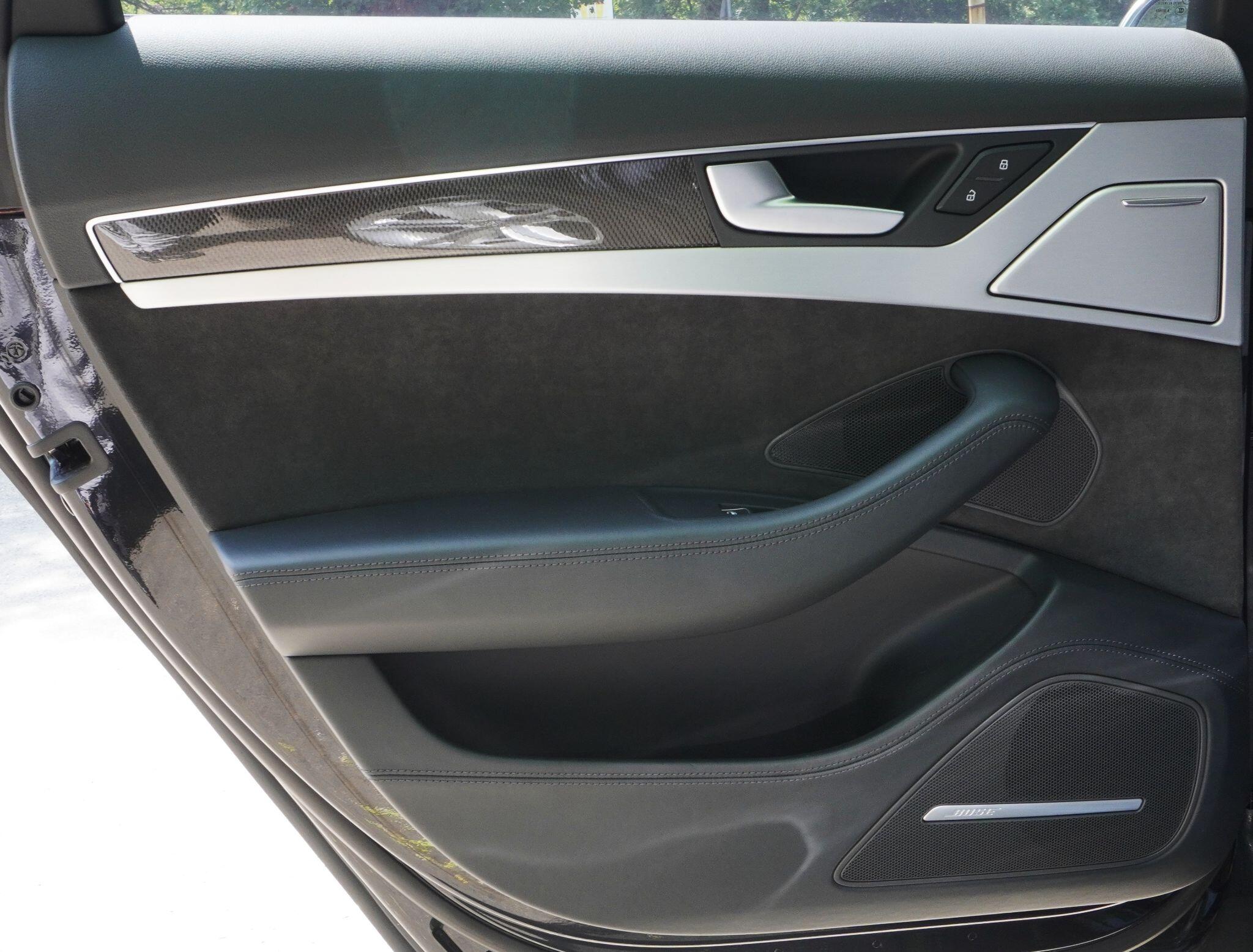 Audi S8 view 68