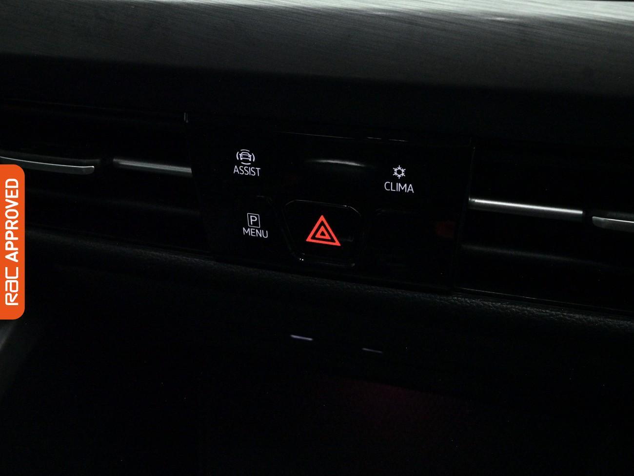 Volkswagen Golf view 17