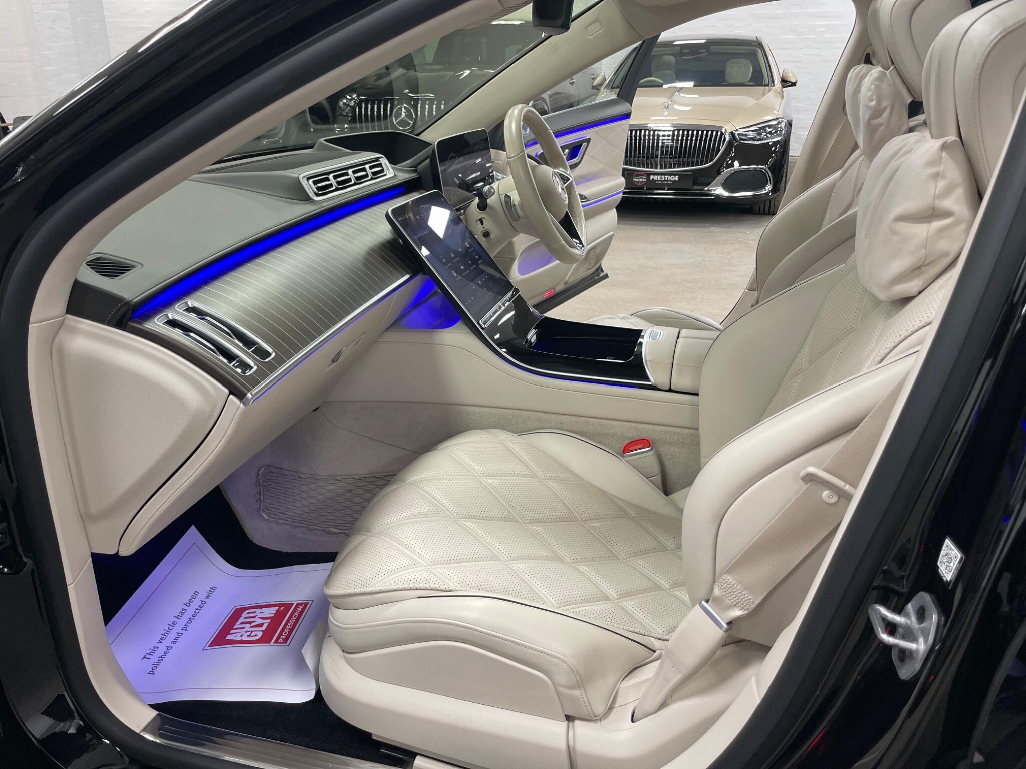 Mercedes-Benz S-Class view 33