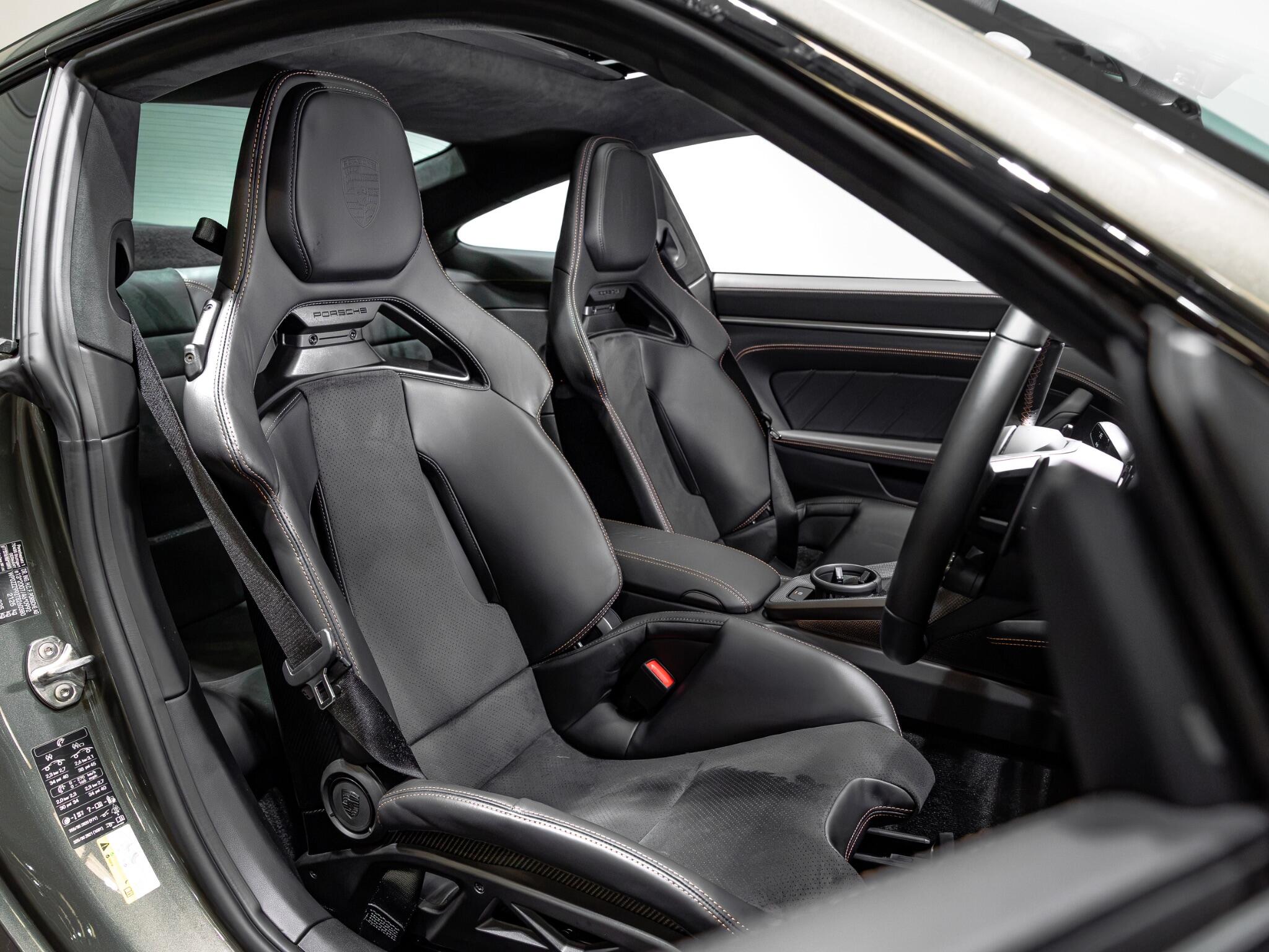 Porsche 911 view 2