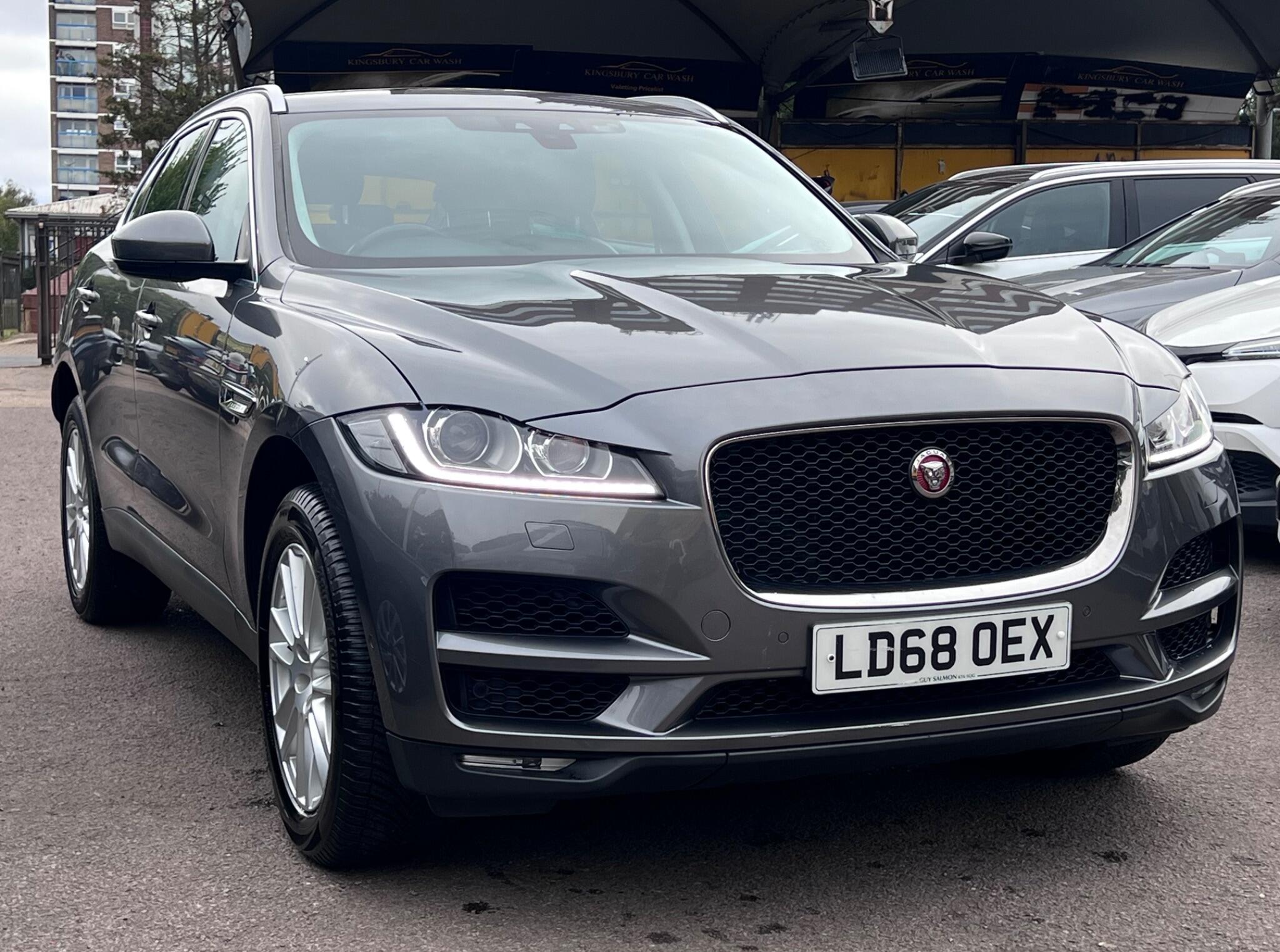 Jaguar F-Pace view 4