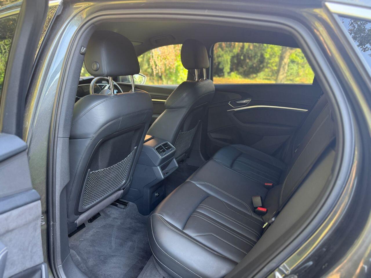 Audi Q8 E-Tron view 9