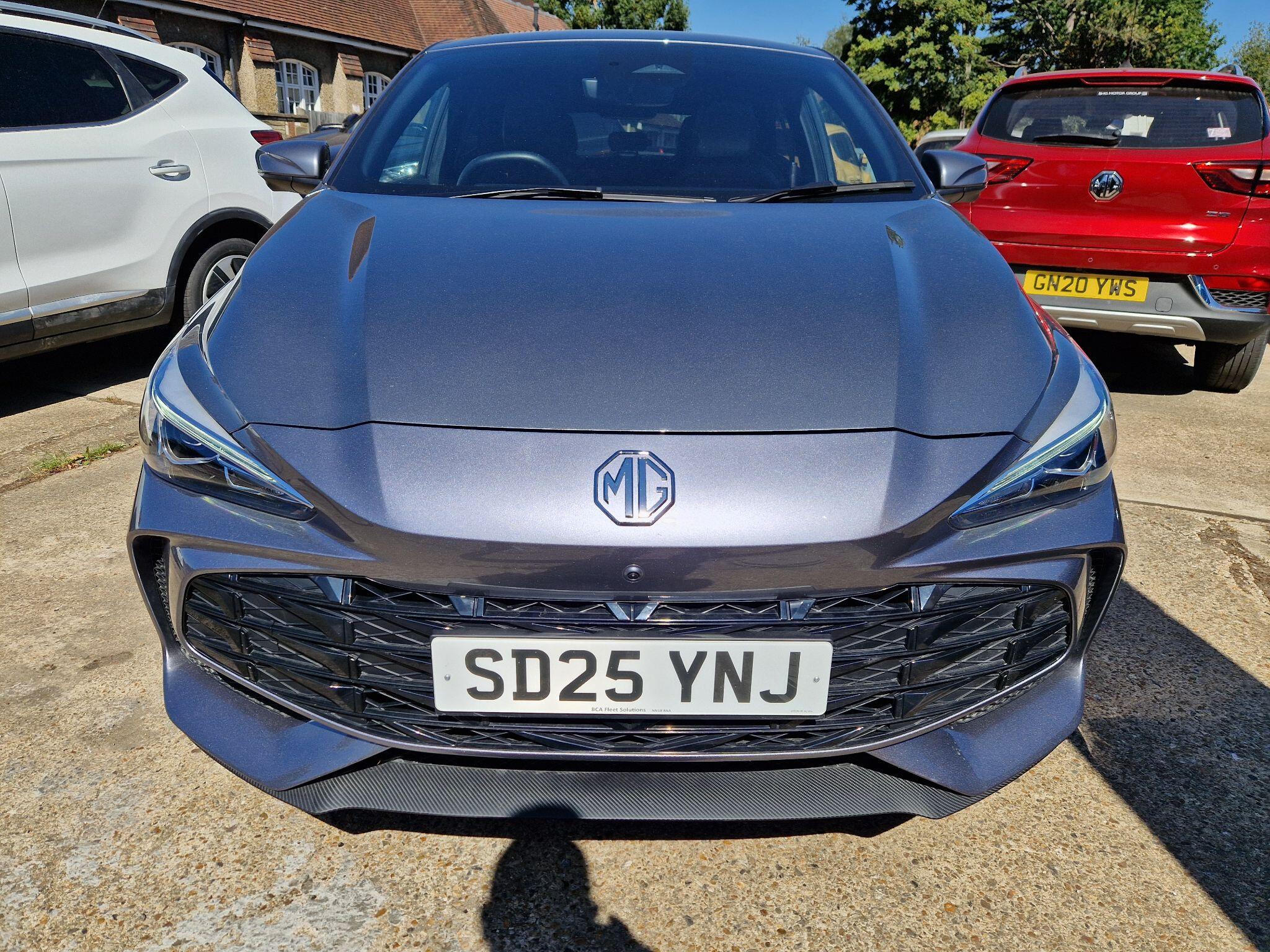 MG MG3 view 11