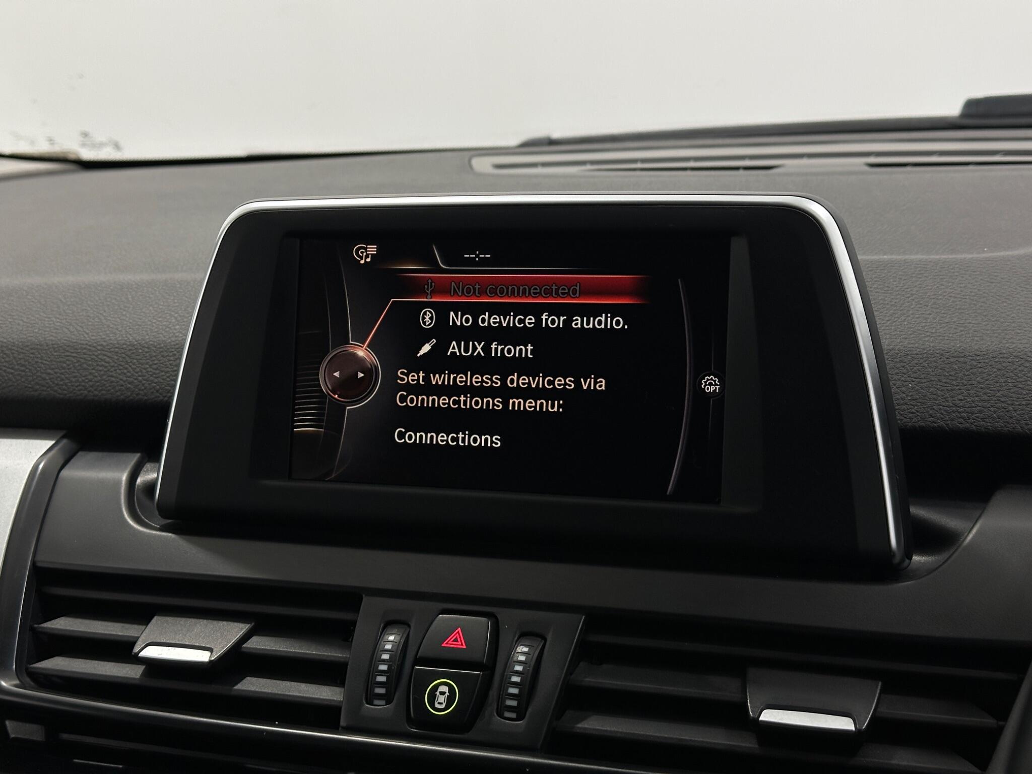 BMW 2 Series view 22