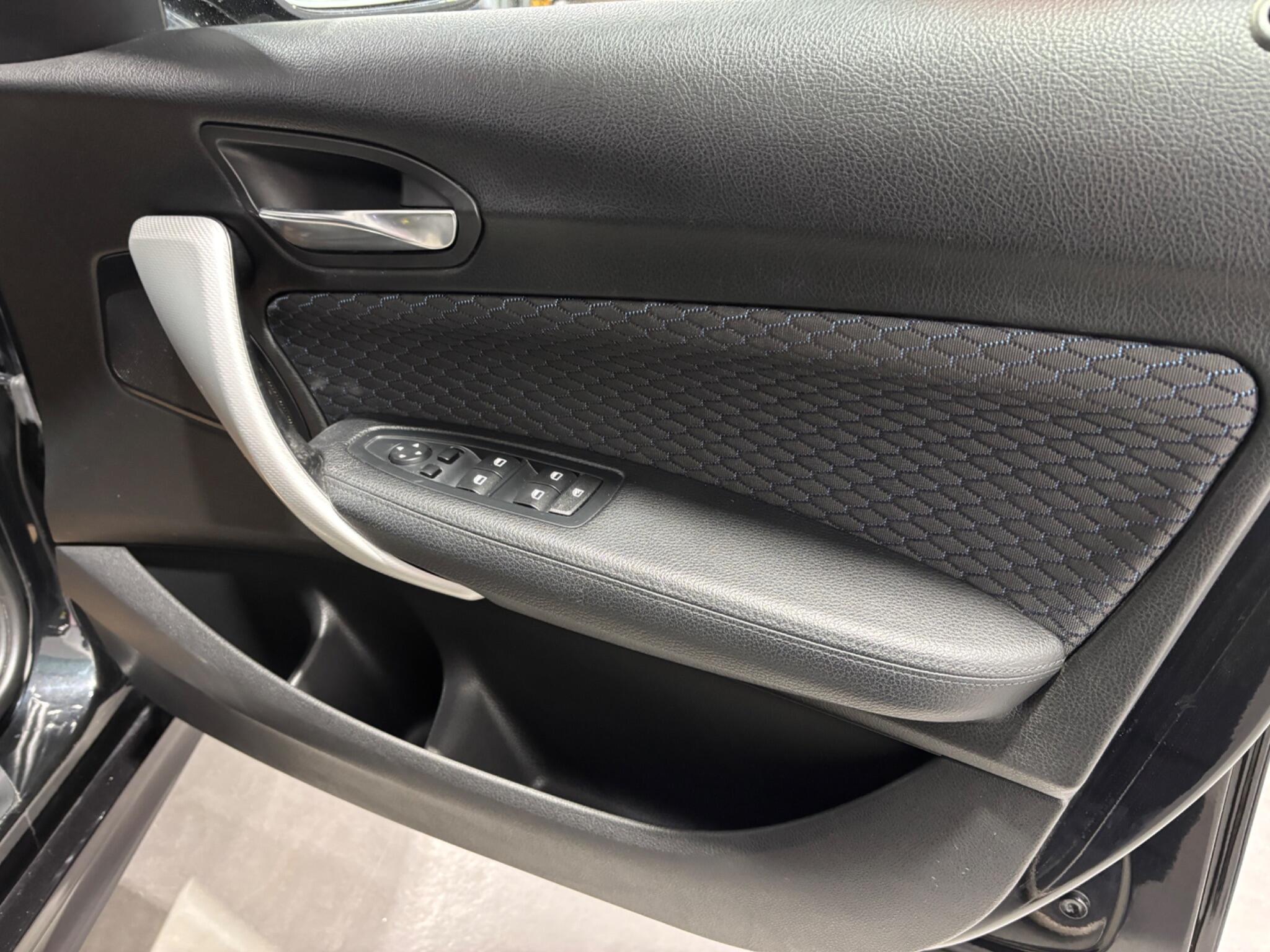 BMW 1 Series view 23