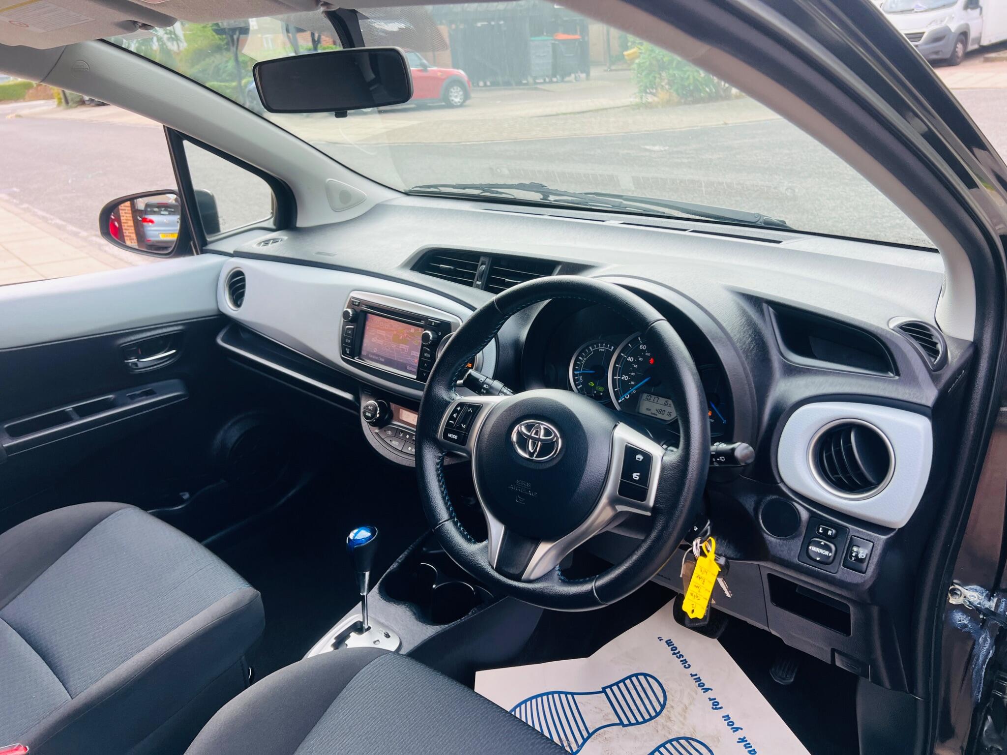 Toyota Yaris view 29
