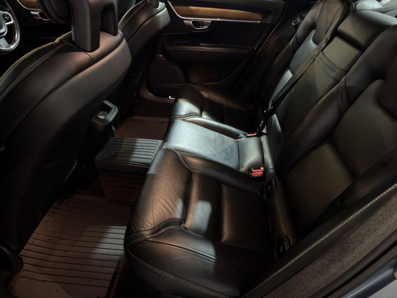 Volvo S90 view 16