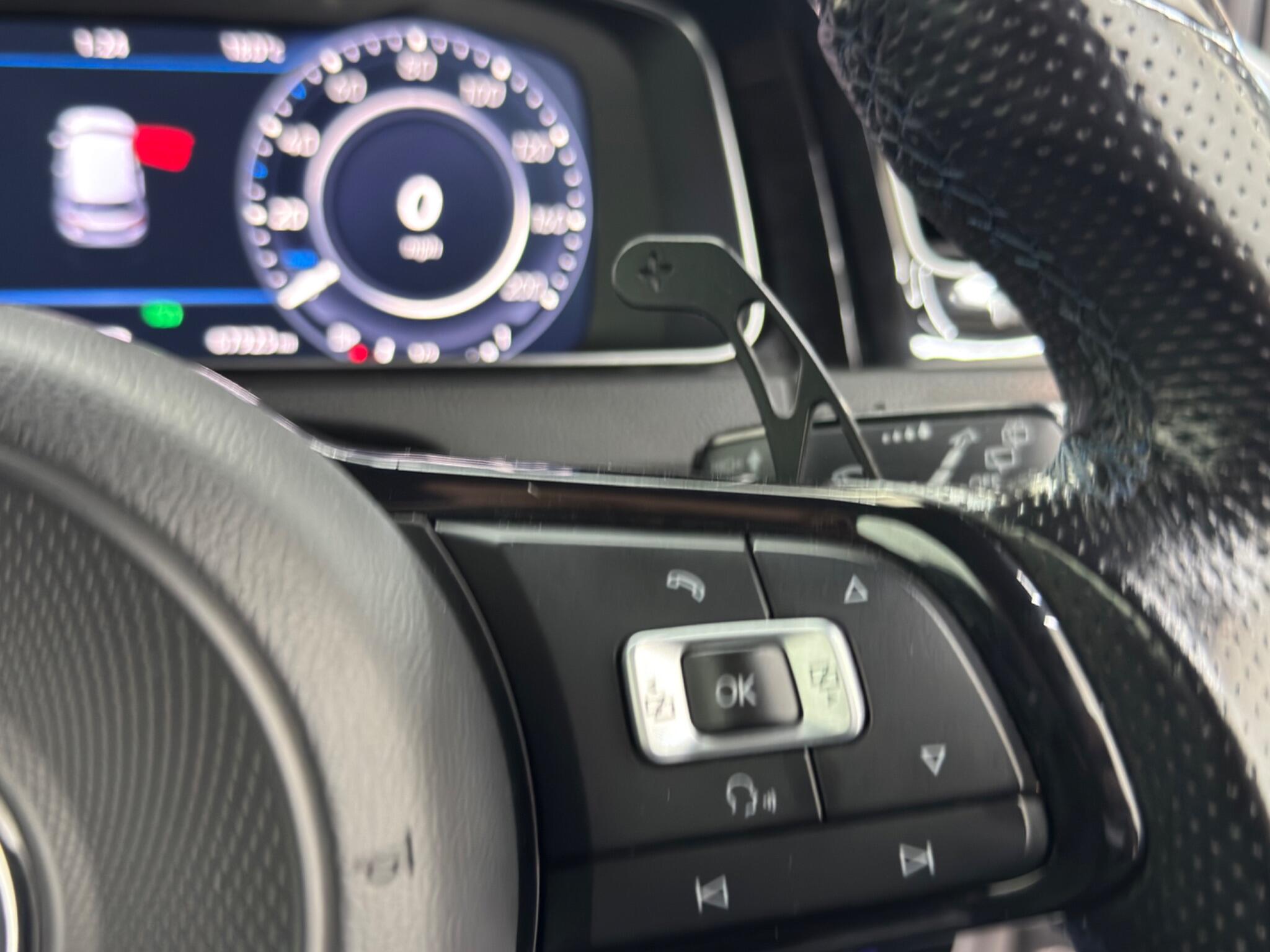 Volkswagen Golf view 33