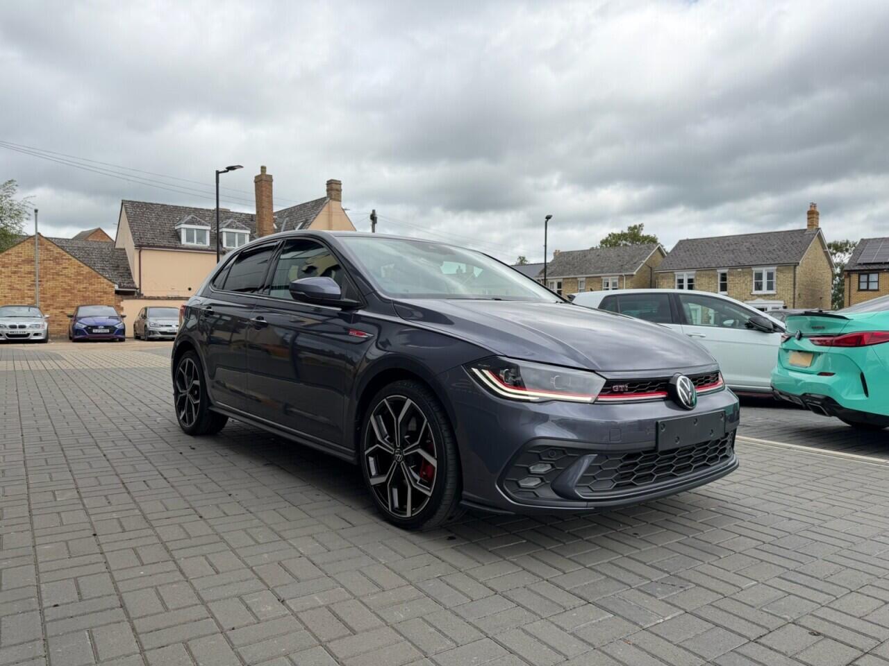 Volkswagen Polo view 2